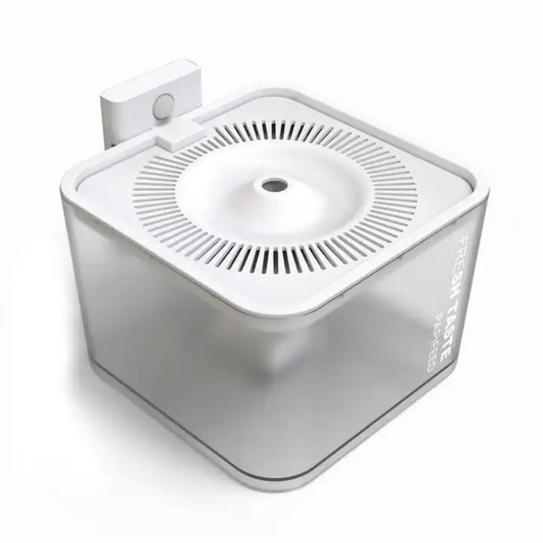 PAPIFEED Smart water fountain for Pet cats Dogs filter anti spill water bowl Hygienic Pets 2.5 Liter - BAS Kuwait Bab Al Saif White 2.5L